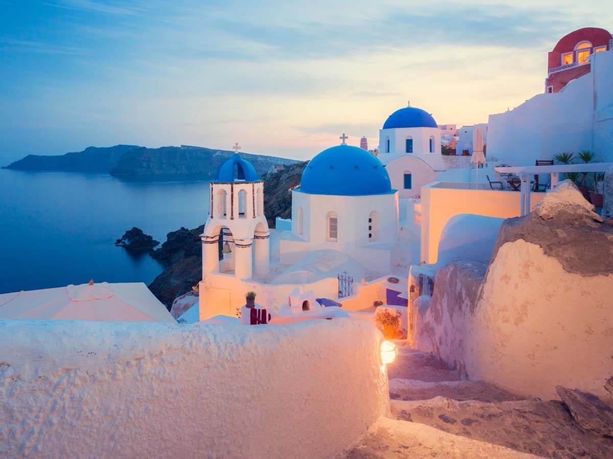 Honeymoon couple in Santorini